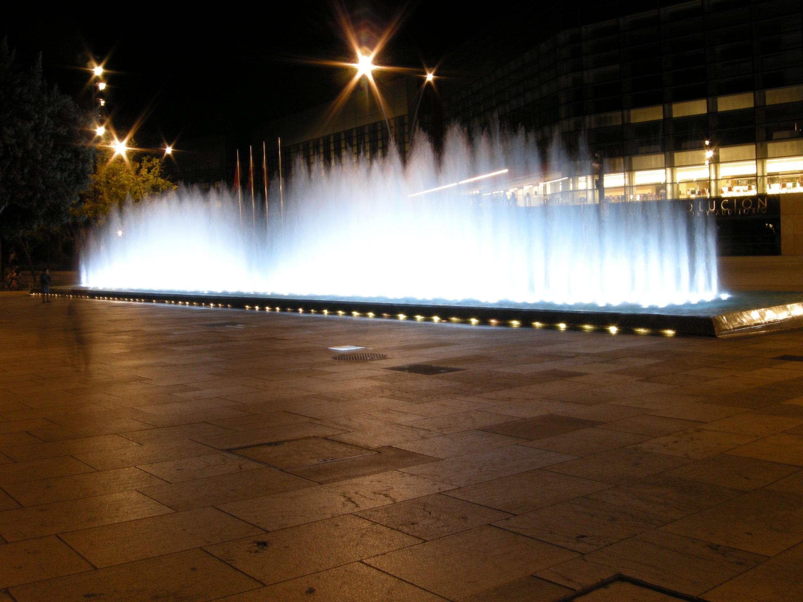 Wave Fountain