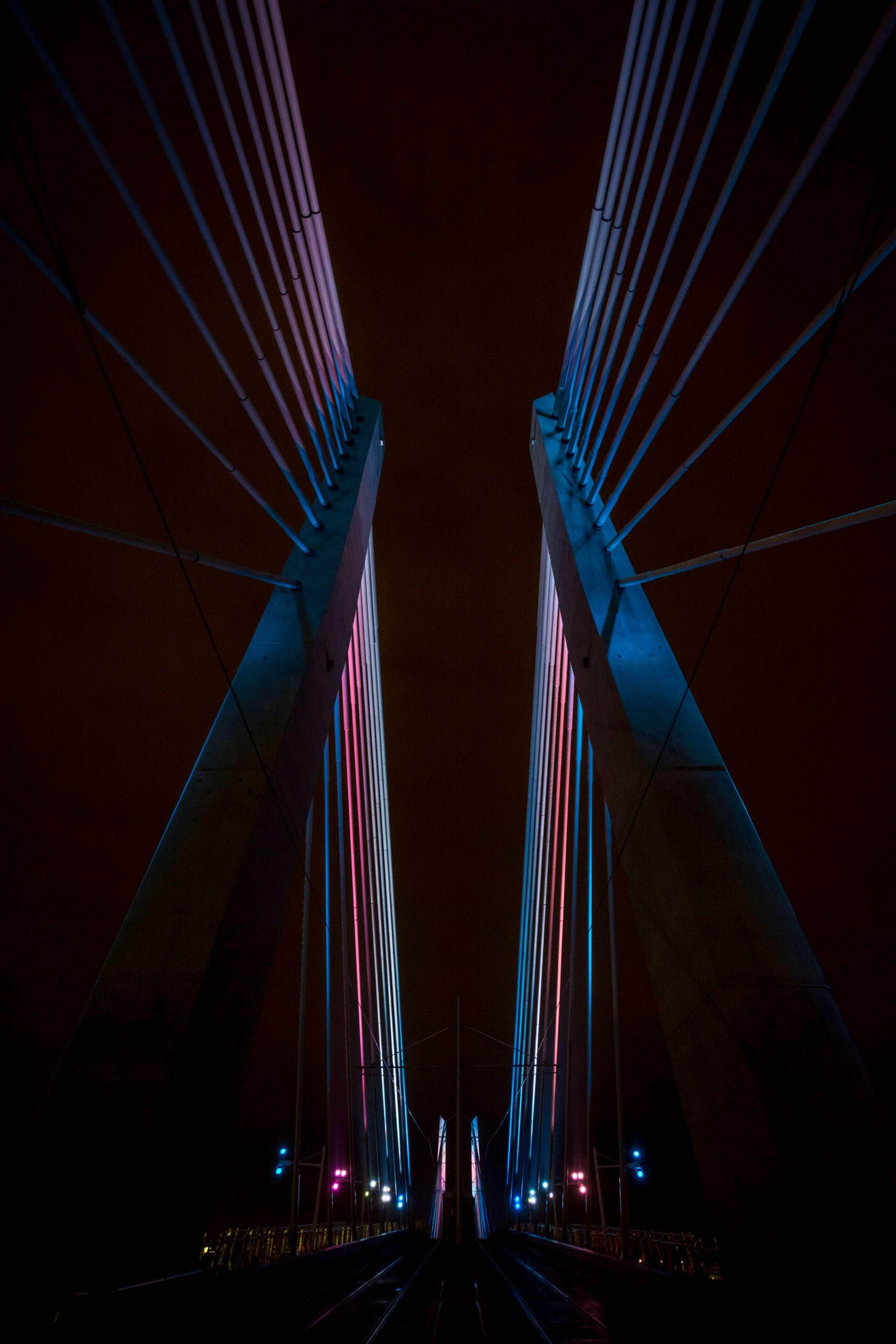 Tilikum Light: An Illuminating Conversation Between a River and a Bridge