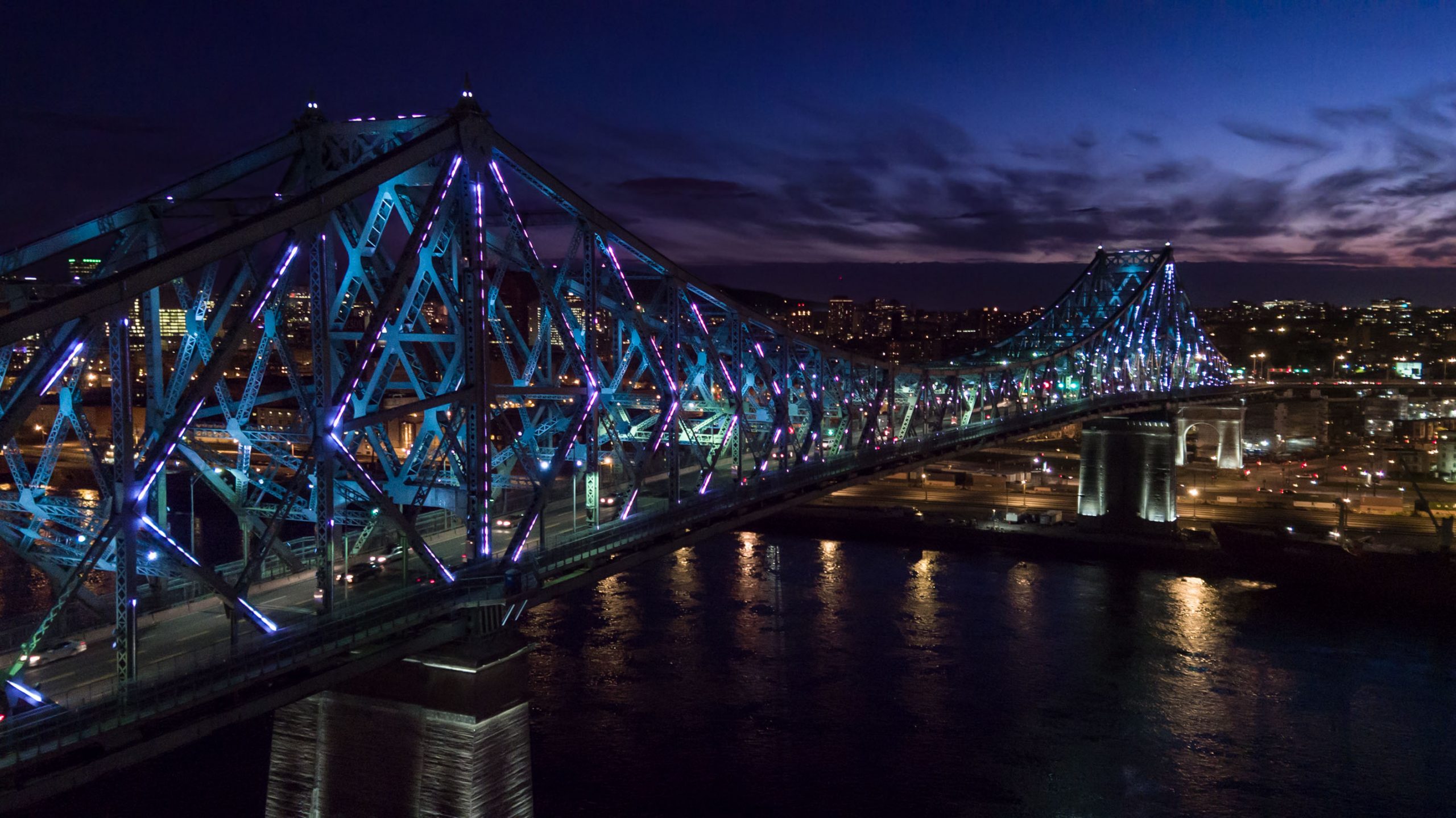 Jacques Cartier Bridge Interactive Illumination