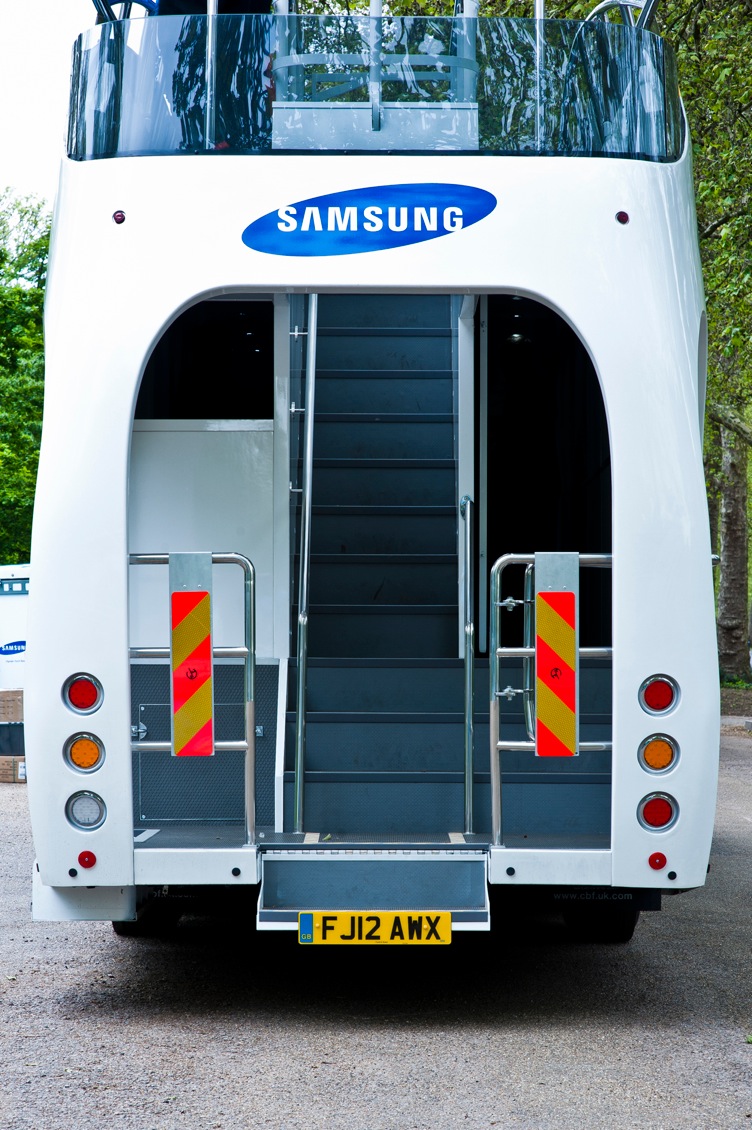 Samsung Bus