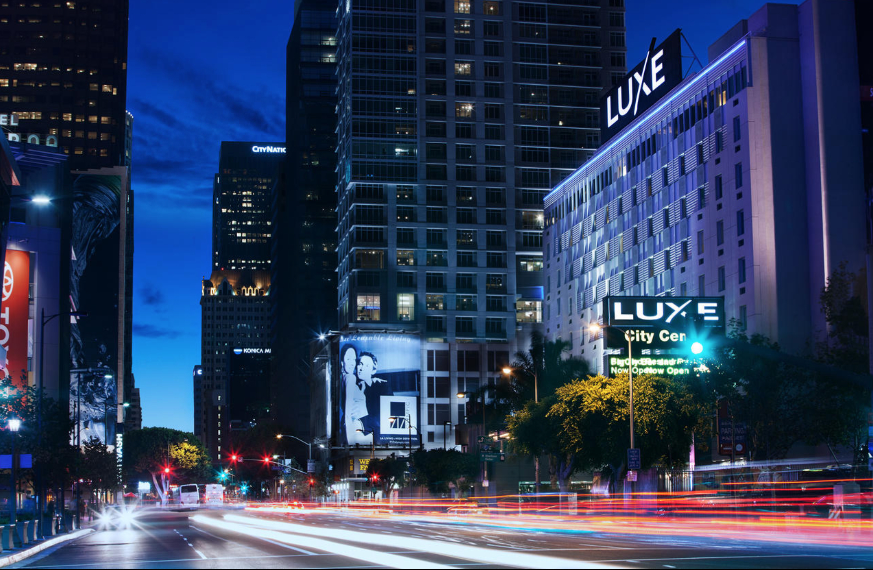 Luxe City Center– Lobby