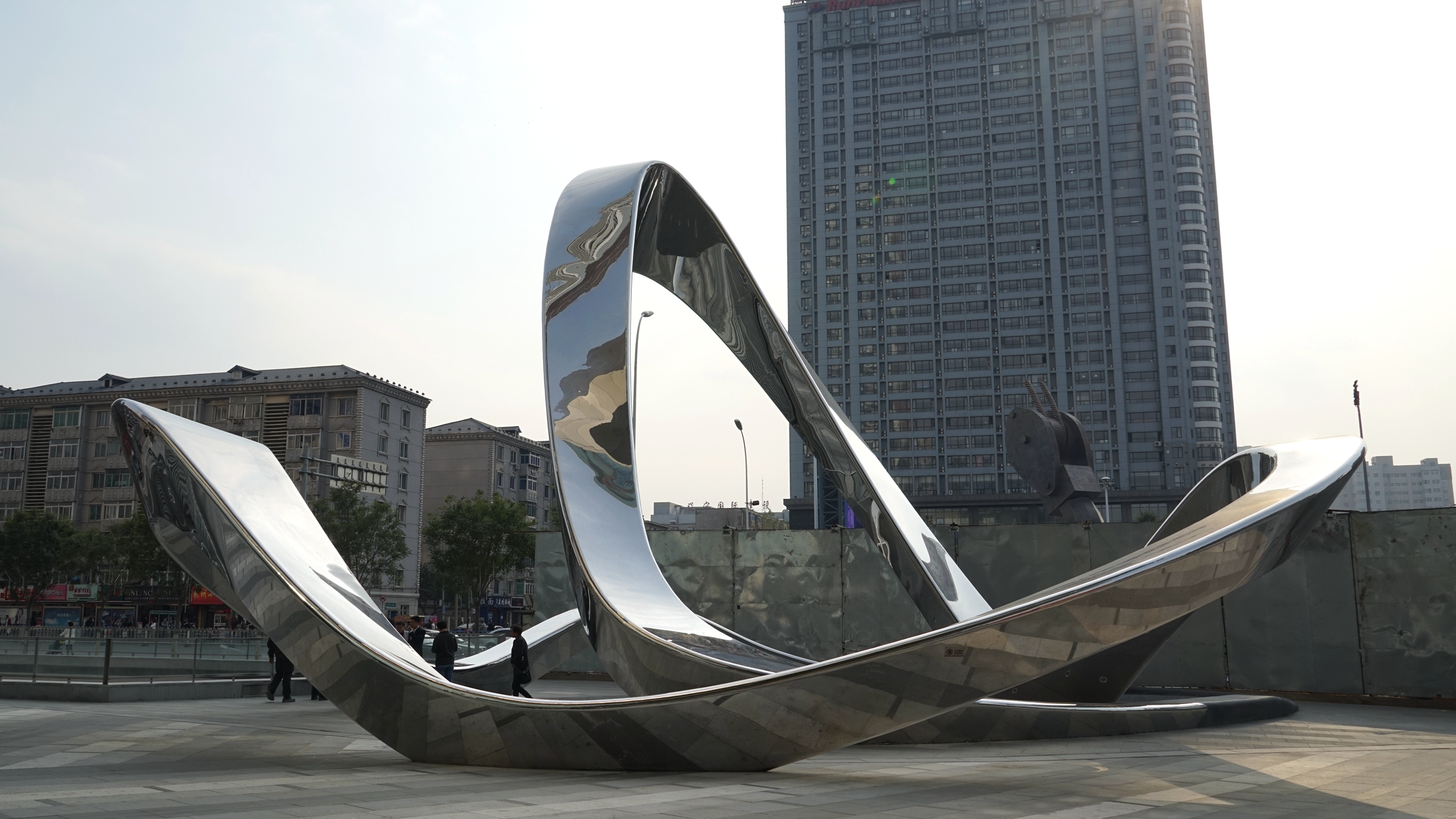 Customized Stainless Steel Urban Sculpture